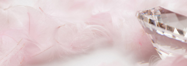 粉色温馨水晶背景BANNER