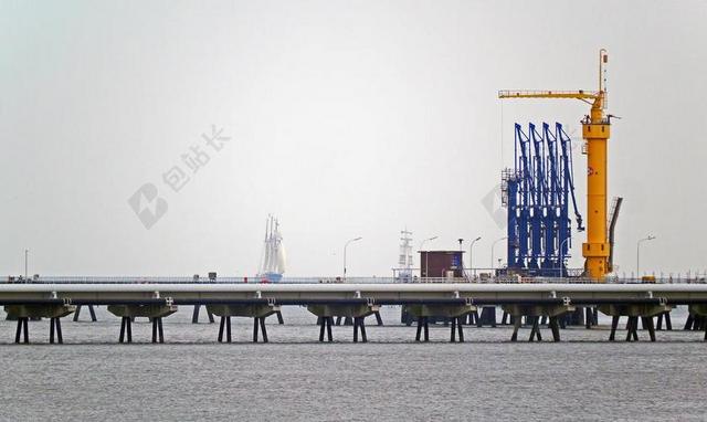 运输油口输送机东海大桥背景图片