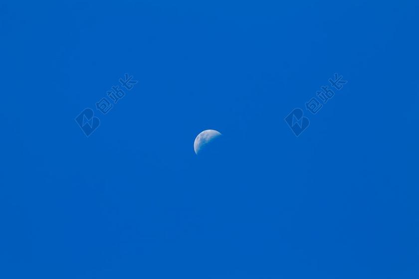 月亮 蓝色的天空 蔚 和平 白天的月亮 月光
