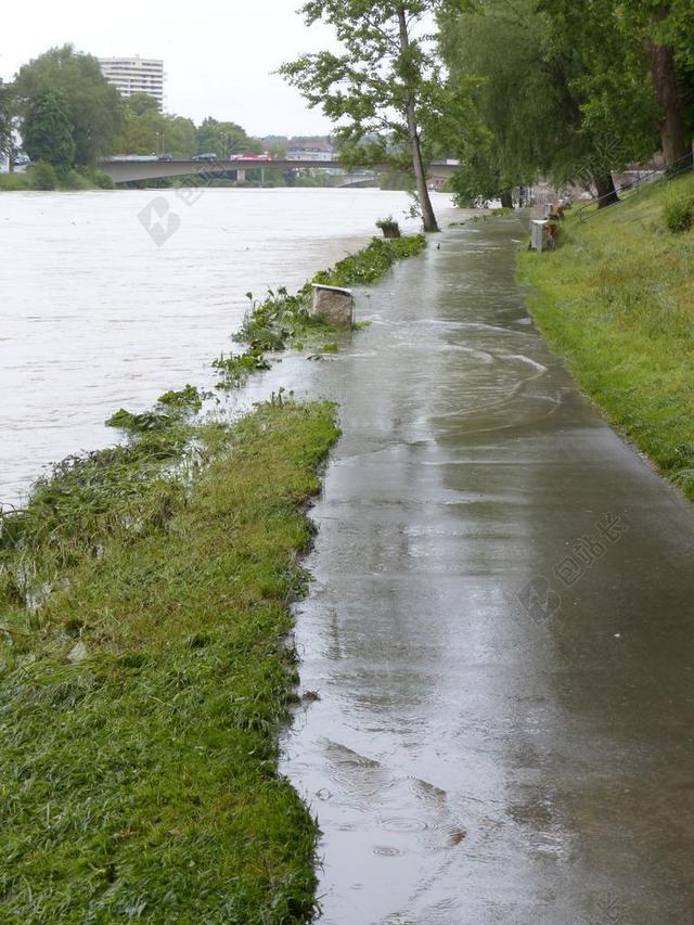 高水 多瑙河 乌尔姆 阴雨天气 浆 雨 湿 TRUEB 沉淀