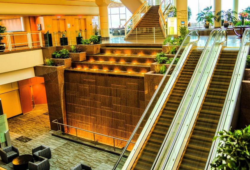 室内豪华装修电梯现代建筑背景图片