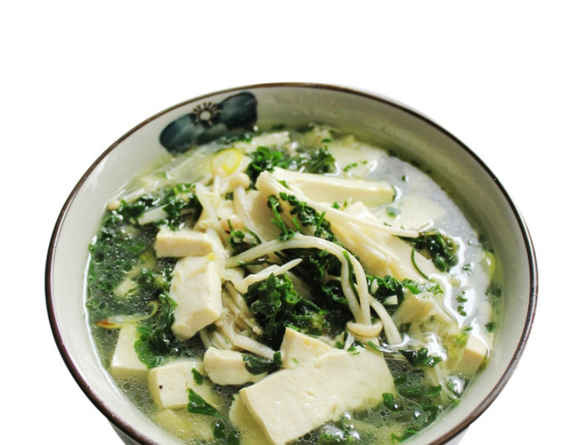 荠菜金针豆腐汤