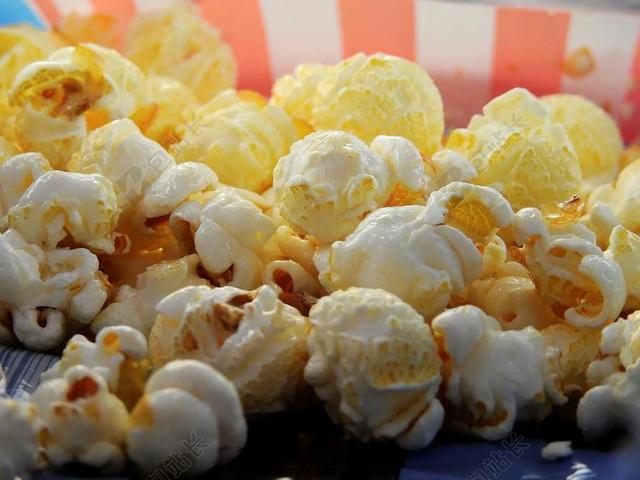 爆米花 玉米 看电影 小吃 甜 食品 轻咬 美味