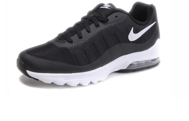 耐克NIKE运动鞋
