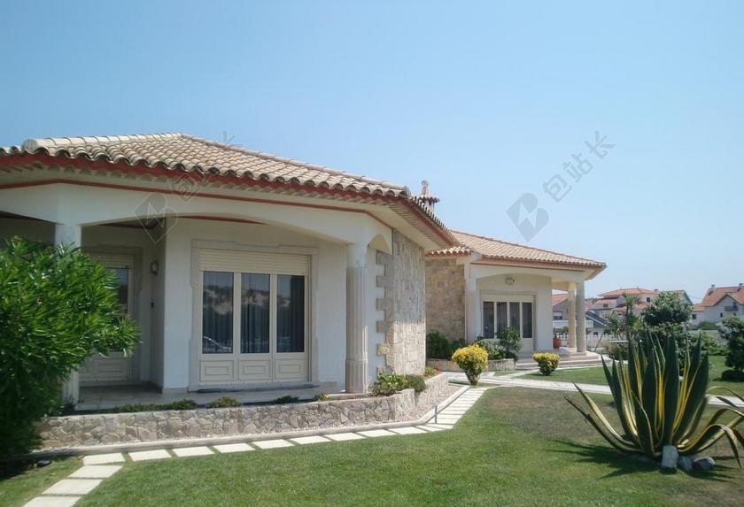 白色建筑唯美美丽的白色别野背景图片