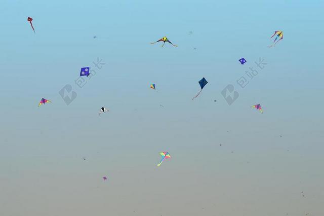 风筝 飞行 天空 多彩 休闲 乐趣 童年 娱乐 游戏