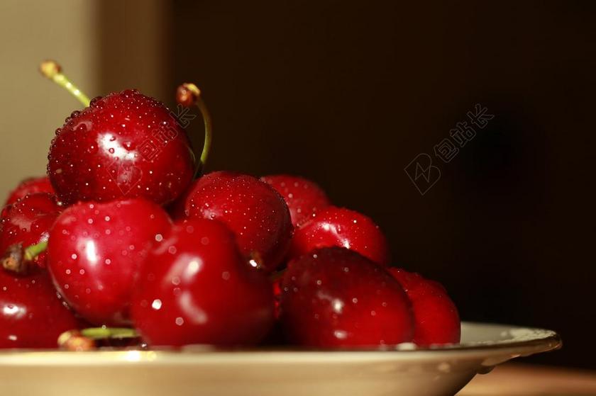 樱桃 红色 水果 食品 白 新鲜 甜 黑 特写 健康