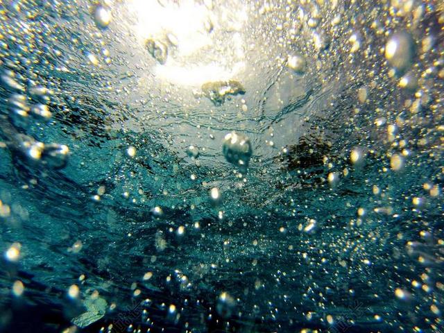 气泡 水 空气 跳水 水肺 海 清除 海洋 蓝色 阳光