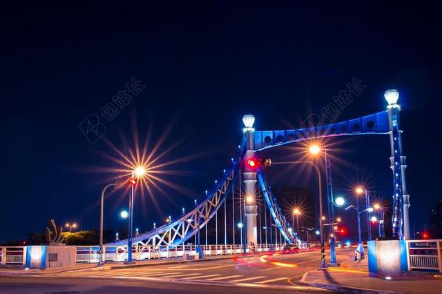 夜晚大桥美丽夜景背景图片