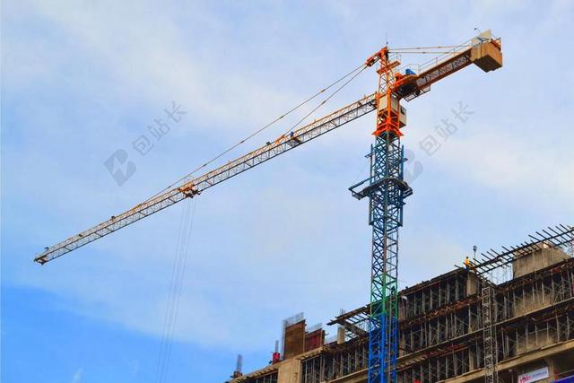 晴日施工场地建筑物起重机背景图片