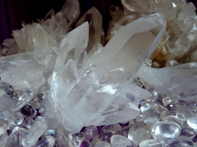 白水晶 清晰的白色 创业板顶部 大块的宝石 玻 透明 半透明