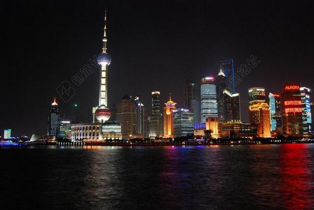 建筑简约上海的天际线背景图片