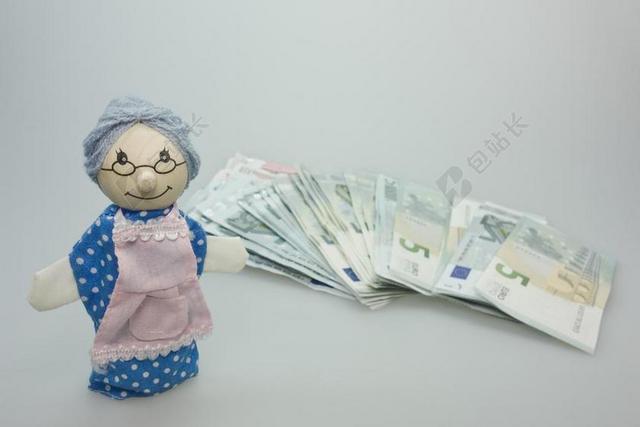 娃娃 奶奶 儿童玩具 木 播放 怀旧之情 怀旧 钱 钞票