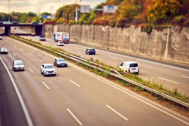 公路 汽车 交通 路 驱动器 车辆 速度 驾驶一辆车 运动