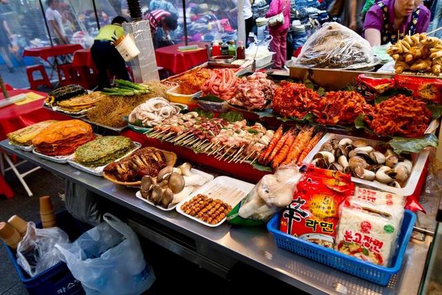 餐饮清新南大门市场自助餐背景图片