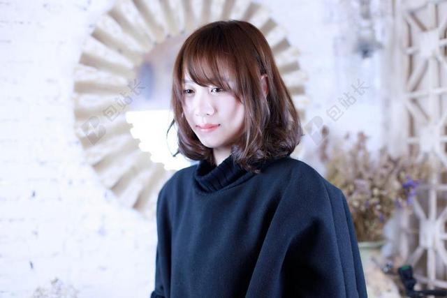 广告时尚短发女子模特背景图片