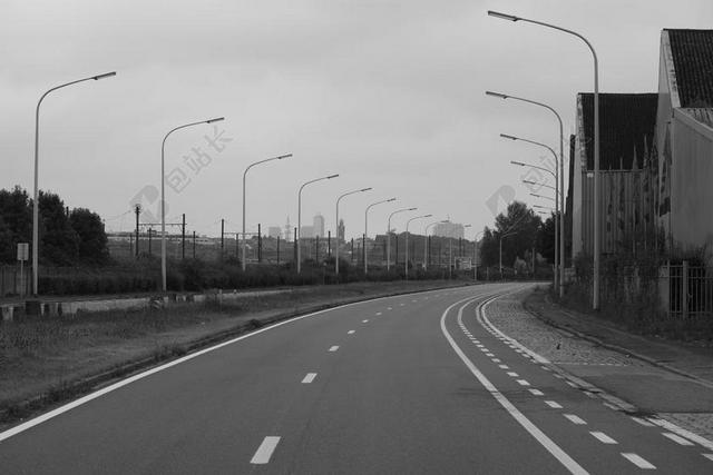 摄影清新昏暗的公路景色背景图片