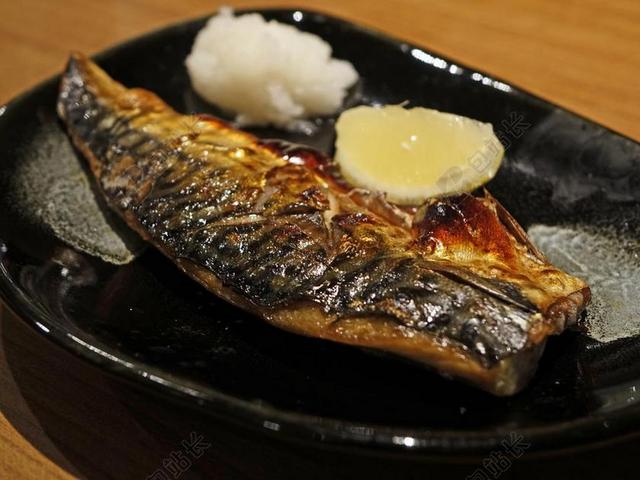鱼 柠檬 鲭鲭鱼 吃 美味 烤架 黑 烧 烤 食品