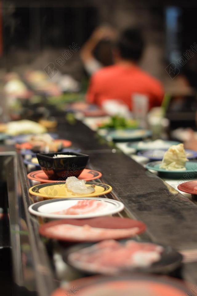 日本食品 腰带 寿司 自助餐 食品 泰国 吃。 餐厅 集装箱