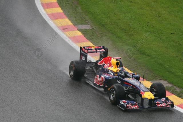 F1 车 比赛 湿 竞争 速度 自动 车辆 快 公式