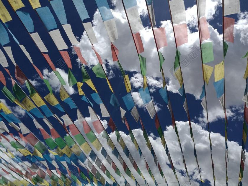 拉萨 蓝天 彩旗 悬挂 祈祷 旗 天空 风 传统