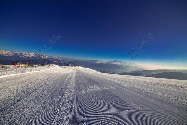 运动户外滑雪背景图片