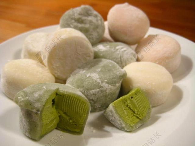 餐饮唯美雪米糍背景图片