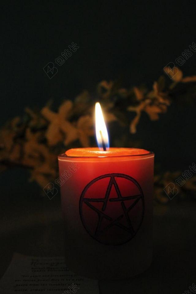 蜡烛魔术 蜡烛难懂 威卡 异教徒 魔术 火焰 隐匿性 古代