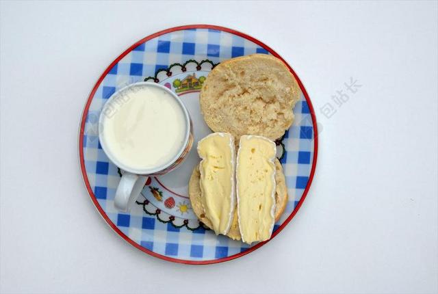 法国奶酪 面包 牛奶 早餐 食品 番茄