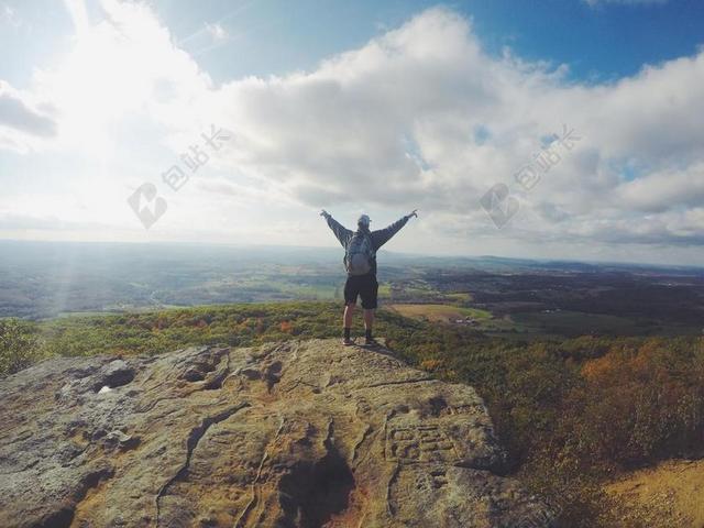 徒步旅行 山 爬山 走 景观 背包 登山者 自然 人 户外