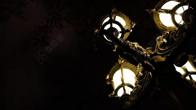 唯美夜景城市路灯背景图片
