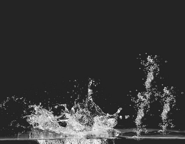 水花透明简约背景素材