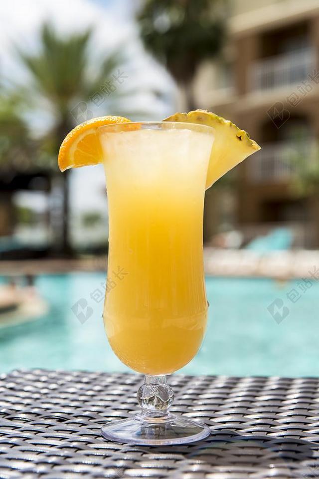 鸡尾酒 喝 玻璃 玻璃 夏天 黄色 酒精 酒吧 多彩 新鲜