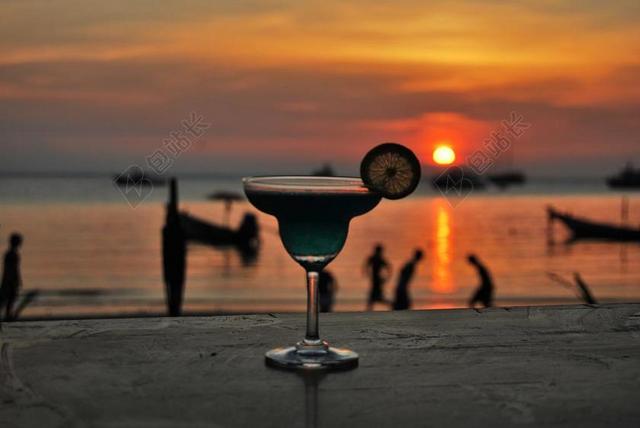 鸡尾酒 海滩 日落 夏天 假期 喝 海 热带 度假 玻璃