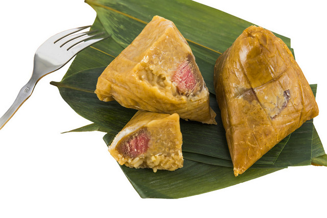 中国端午节吃肉粽子素材
