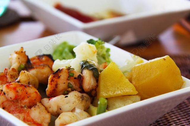 大虾 马铃薯 蔬菜 食品 沙拉 美味 马尔代夫 午餐 自助餐