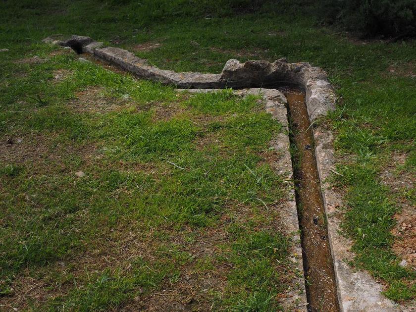 建筑简约户外管道背景图片