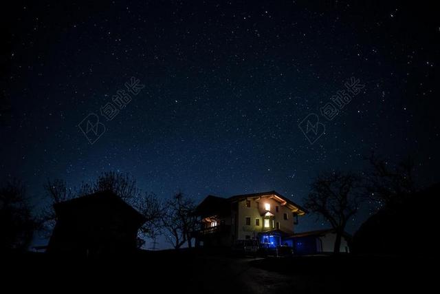 繁星点点的天空 夜 明星 夜晚的天空 长时间曝光 黑 星光