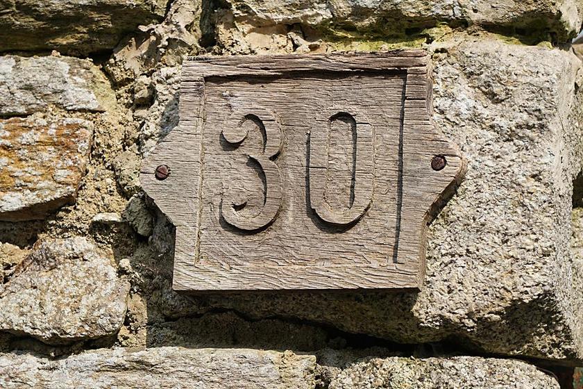 号码 三十号 街 城市 地址 木材