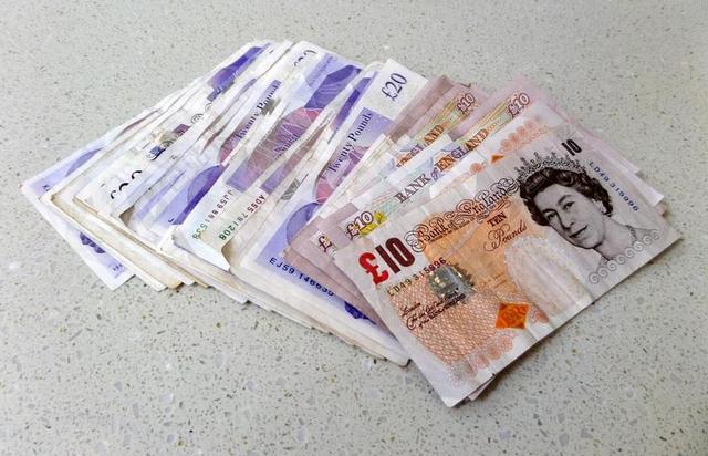 英镑 注释 现金 钱 货币 银行纸币 财富 富 业务 财经