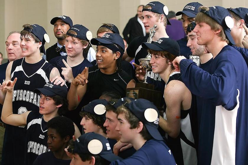 篮球队简约竞标赛冠军团队合作宣传背景图片