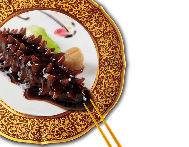 食品中国风碟子里的海参素材