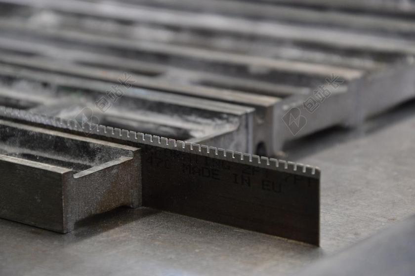 冲压钢带 压力 活版印刷 LETTERN 空行