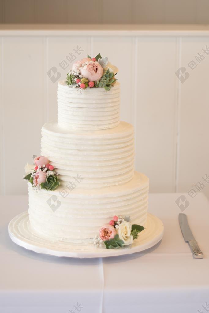 婚礼蛋糕白甜点庆典婚姻花浪漫背景图片