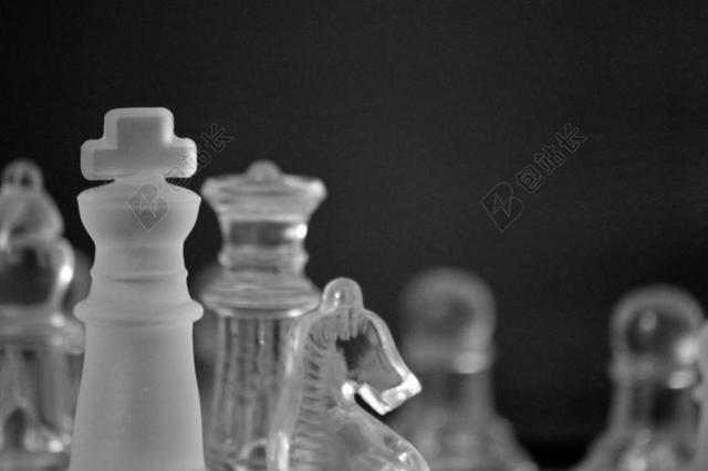 银色娱乐休闲水晶棋休闲下棋背景图片