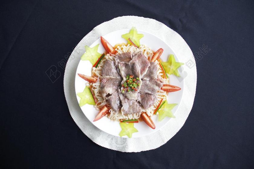 滇菜 云南 牛肉 金针菇