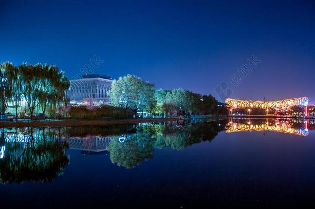 夜景 倒影 水面 北京