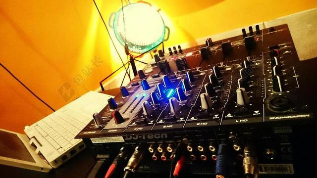 DJ 混合 电子产品 交换机
