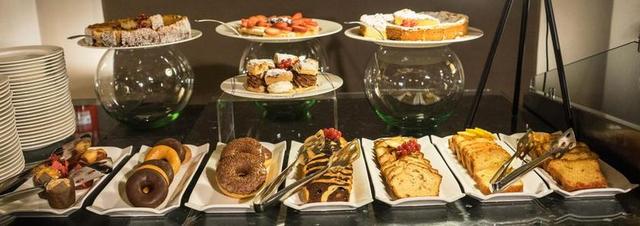 自助早餐 甜 食品 美食 蛋糕 餐厅 美味 新鲜 糖 豪华