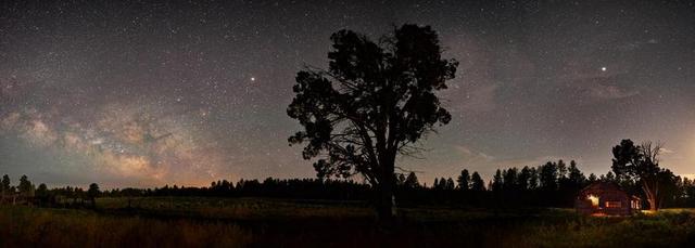 夜晚的天空 银河 星星 宇宙 空间 灯 景观 景区